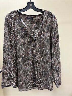 Lafayette 148 New York Black and Pink Speckled V-Neck Blouse